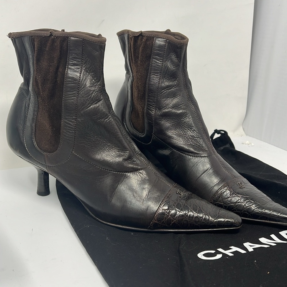 Chanel Sz 8 Brown Leather Croc and Suede Ankle Length Sock Kitten Heel Boots - Picture 16 of 16